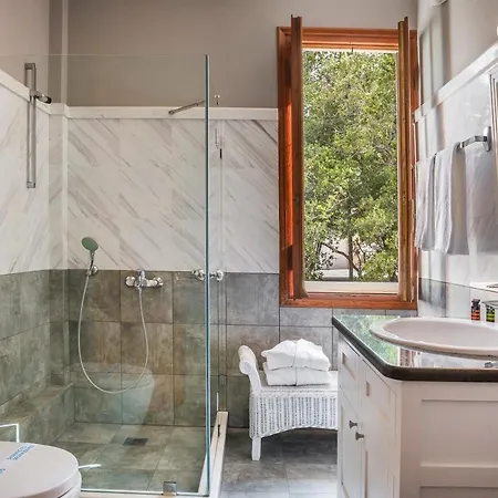 Faros Adults Only * 费斯卡尔德宏