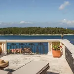Faros Adults Only Апартаменты Фискардон
